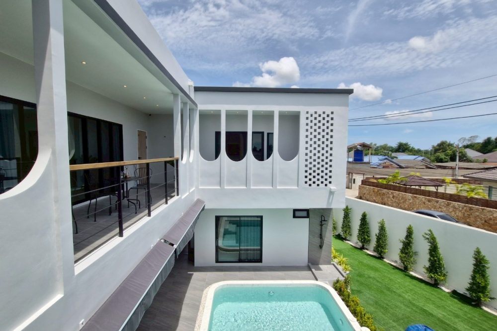 LINE_ALBUM_MyRoomPoolVilla_250803_31