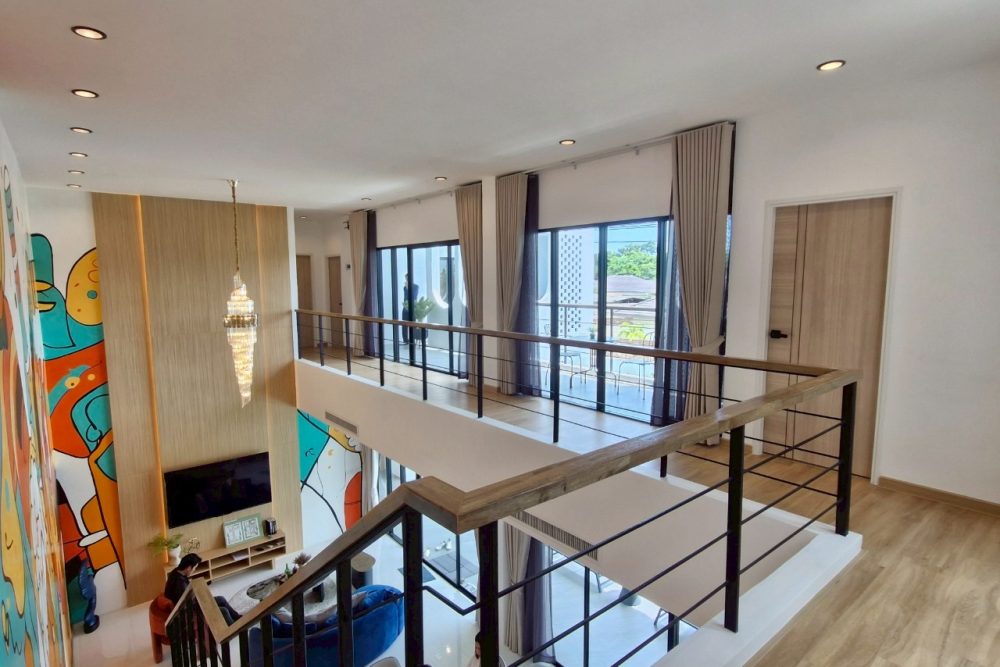 LINE_ALBUM_MyRoomPoolVilla_250803_40