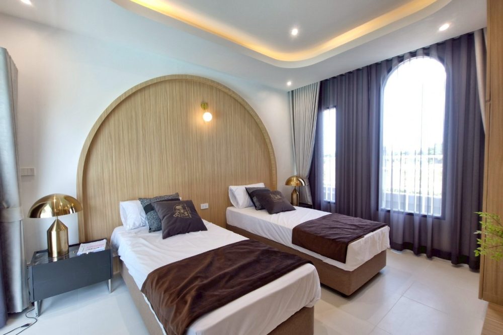 LINE_ALBUM_MyRoomPoolVilla_250803_56