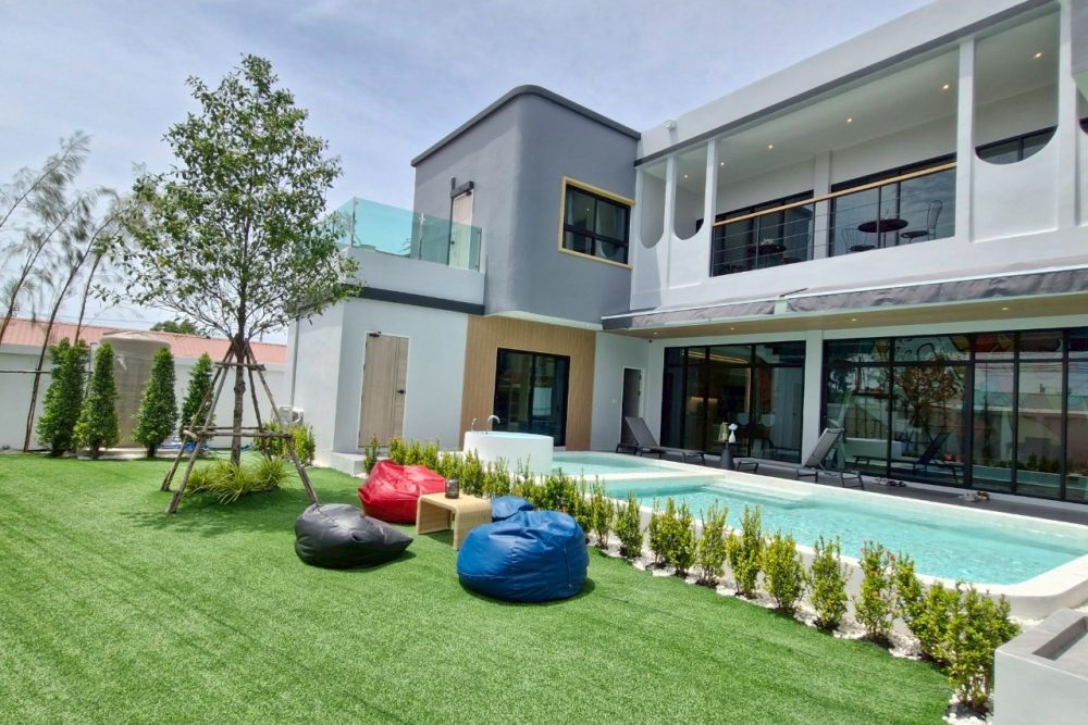 LINE_ALBUM_MyRoomPoolVilla_250803_69
