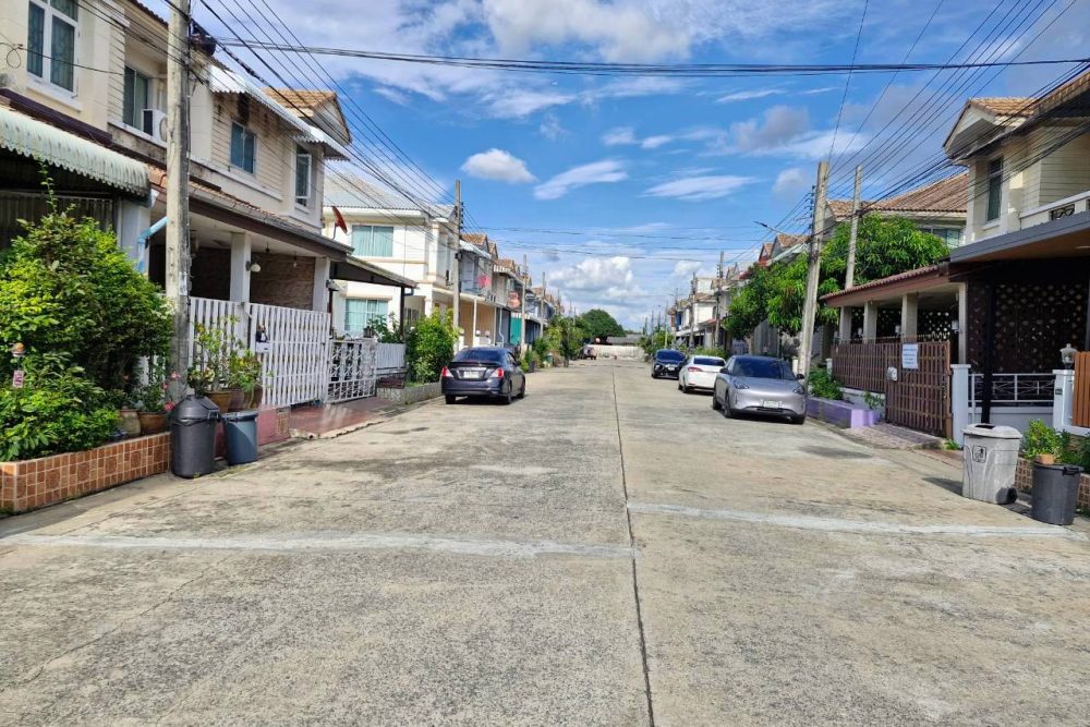 LINE_ALBUM_รื่นฤดี5(182)_260915_4